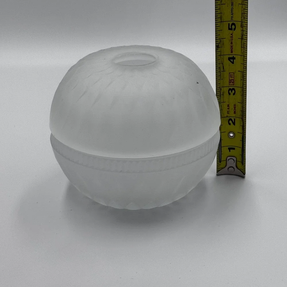 Indiana Glass Mt Vernon Lampe-Chandelle Frosted White Glass Candle Fairy Lamp